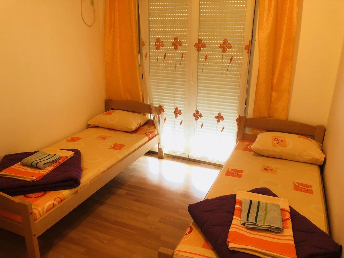 Villa Polonia โมสตาร์ ภายนอก รูปภาพ